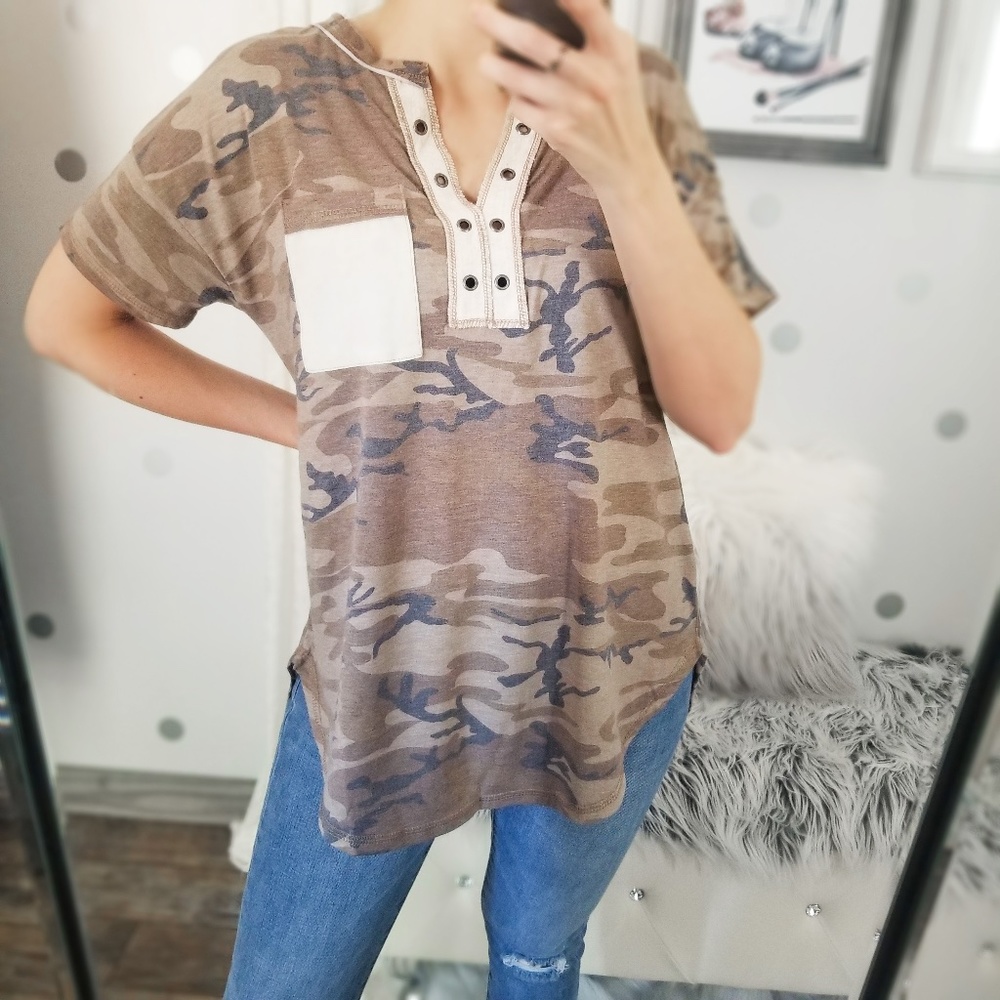 V-Neck Camo Tee Leggings Top Oversized Tees Basic Casual Women’s Tops - Picture 2 of 9